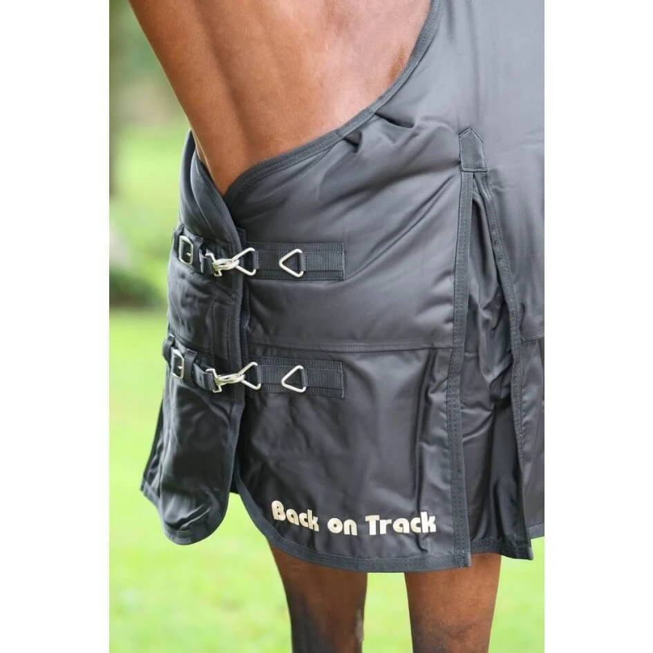 Back On Track Couverture Frost 1680D 135 Cm – Image 2